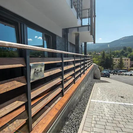 Invest Centrum Park 4 *