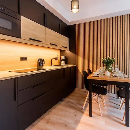Invest Centrum Park 4 Apartment