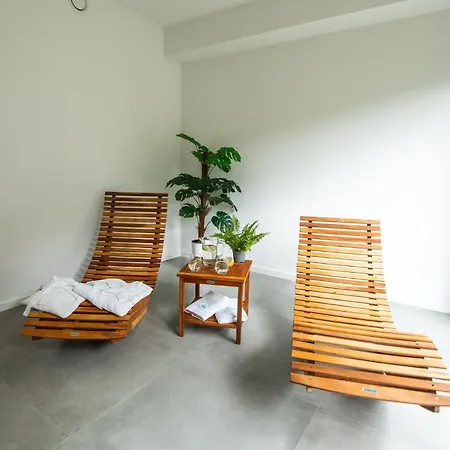 Apartment Invest Centrum Park 4 *