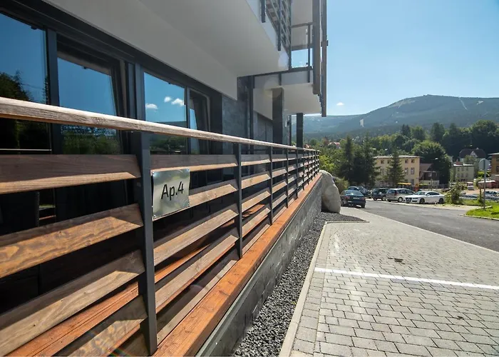 Invest Centrum Park 4 *